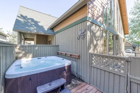 1612 Prairie Falcon Drive Redmond OR 97756