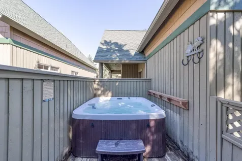 1612 Prairie Falcon Drive Redmond OR 97756