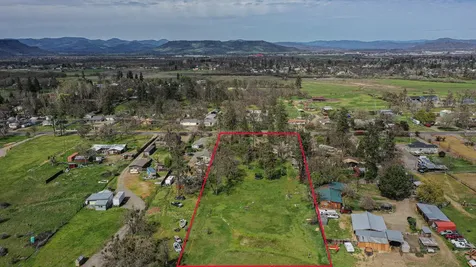 549 Wilson Road Central Point OR 97502