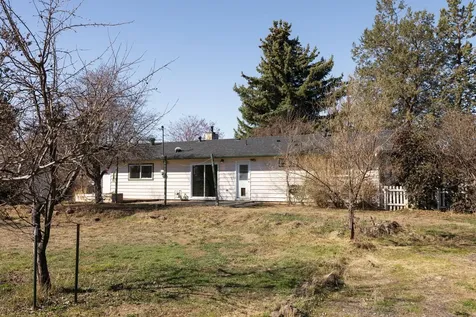1830 SW 16th Street Redmond OR 97756