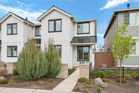 3712 NE Petrosa Avenue Bend OR 97701