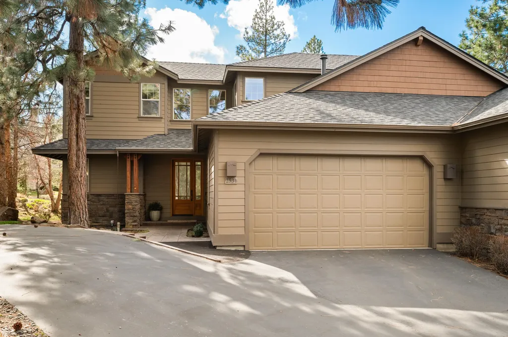 2531 NW Locke Court Bend OR 97703