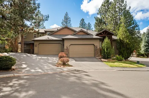 2531 NW Locke Court Bend OR 97703
