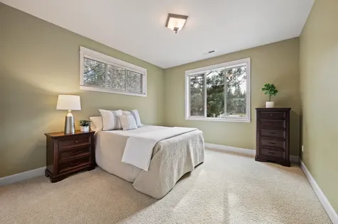 2531 NW Locke Court Bend OR 97703