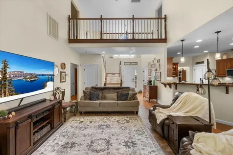 3773 Creek View Drive Medford OR 97504