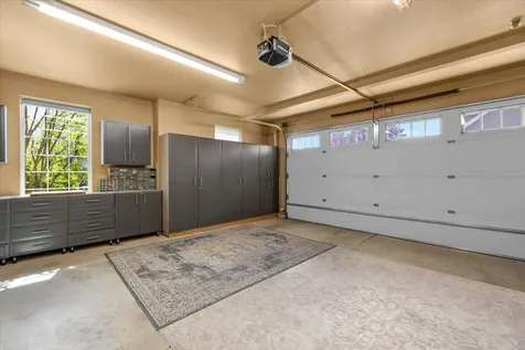 3773 Creek View Drive Medford OR 97504