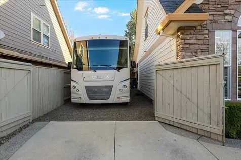 3773 Creek View Drive Medford OR 97504