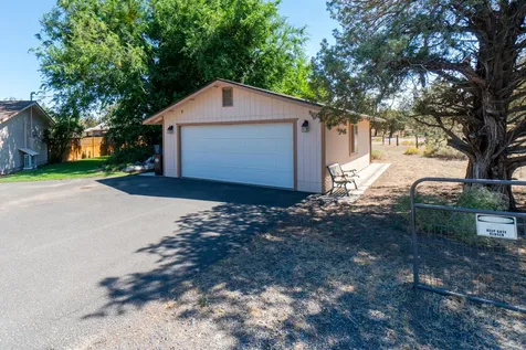 2218 SW 79th Street Redmond OR 97756