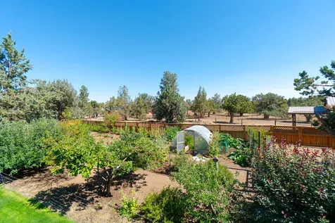 2218 SW 79th Street Redmond OR 97756