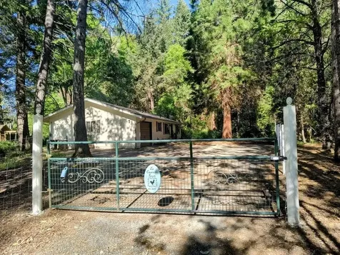 101 Cascade Drive Cave Junction OR 97523