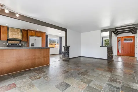 2864 Hawaiian Avenue Medford OR 97504