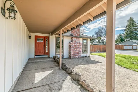 2864 Hawaiian Avenue Medford OR 97504