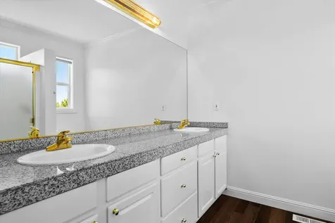 2300 Condor Drive Redmond OR 97756