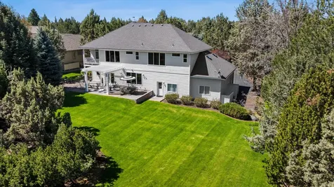 2300 Condor Drive Redmond OR 97756