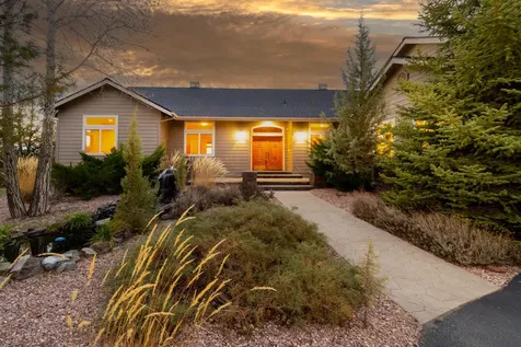 6904 SW Joshua Court Powell Butte OR 97753