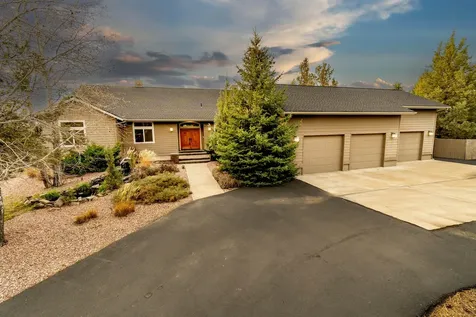 6904 SW Joshua Court Powell Butte OR 97753