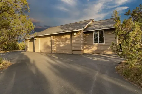 6904 SW Joshua Court Powell Butte OR 97753