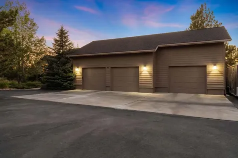 6904 SW Joshua Court Powell Butte OR 97753