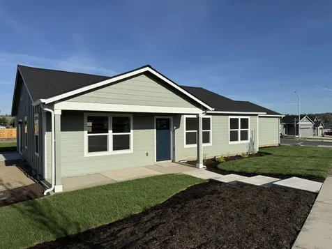 639 NE Arnold Street Madras OR 97741