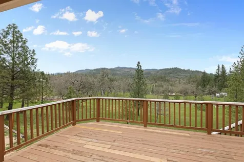 580 Ragsdale Road Trail OR 97541