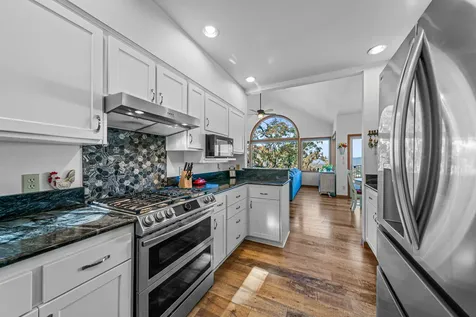 5227 Pioneer Road Medford OR 97501