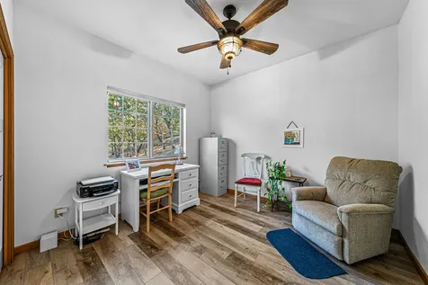 5227 Pioneer Road Medford OR 97501