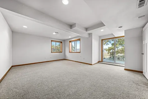 5227 Pioneer Road Medford OR 97501
