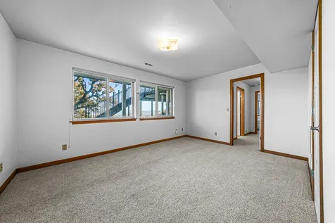 5227 Pioneer Road Medford OR 97501