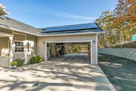 5227 Pioneer Road Medford OR 97501