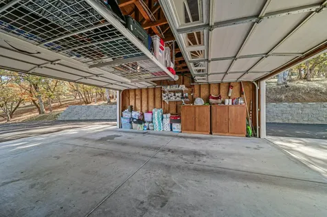 5227 Pioneer Road Medford OR 97501