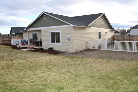 3711 Valinda Way Klamath Falls OR 97603
