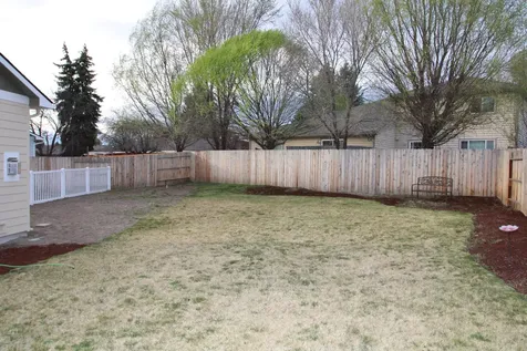 3711 Valinda Way Klamath Falls OR 97603