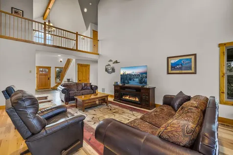 4690 W Antler Avenue Redmond OR 97756