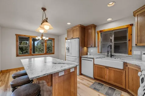 4690 W Antler Avenue Redmond OR 97756