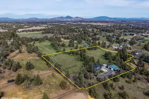 4690 W Antler Avenue Redmond OR 97756