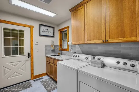 4690 W Antler Avenue Redmond OR 97756