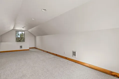 4690 W Antler Avenue Redmond OR 97756