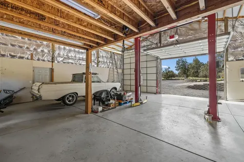 4690 W Antler Avenue Redmond OR 97756