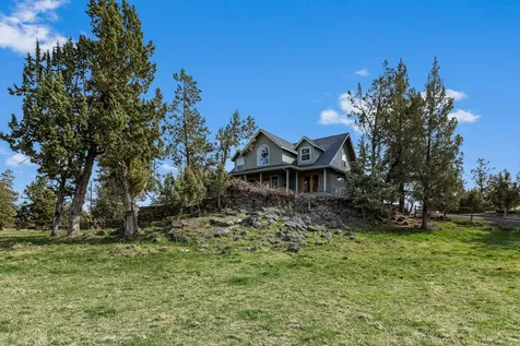 4690 W Antler Avenue Redmond OR 97756