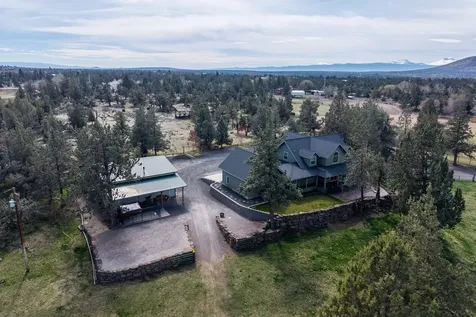 4690 W Antler Avenue Redmond OR 97756
