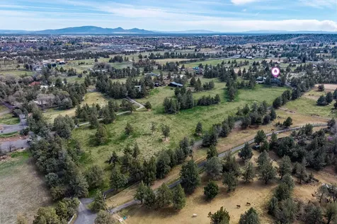 4690 W Antler Avenue Redmond OR 97756