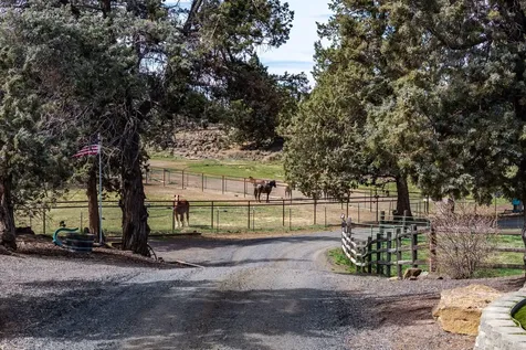 4690 W Antler Avenue Redmond OR 97756