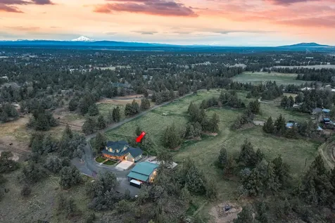 4690 W Antler Avenue Redmond OR 97756