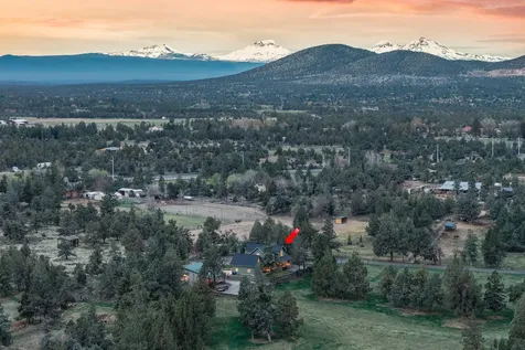 4690 W Antler Avenue Redmond OR 97756