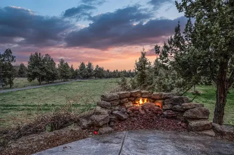 4690 W Antler Avenue Redmond OR 97756