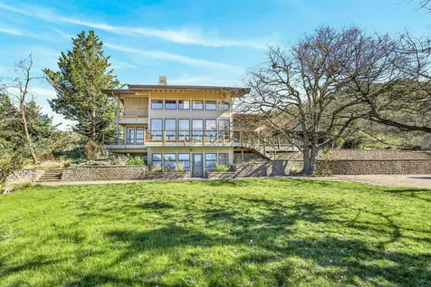 6023 Hillcrest Road Medford OR 97504