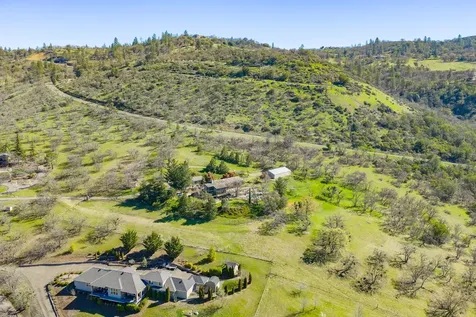 6023 Hillcrest Road Medford OR 97504