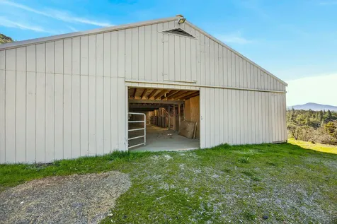 6023 Hillcrest Road Medford OR 97504