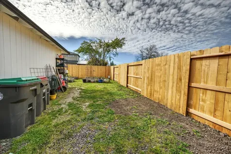 934 Pittview Avenue Central Point OR 97502