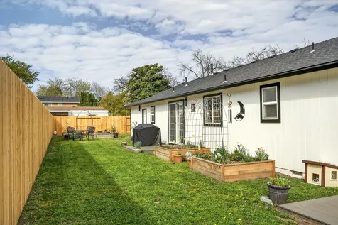 934 Pittview Avenue Central Point OR 97502